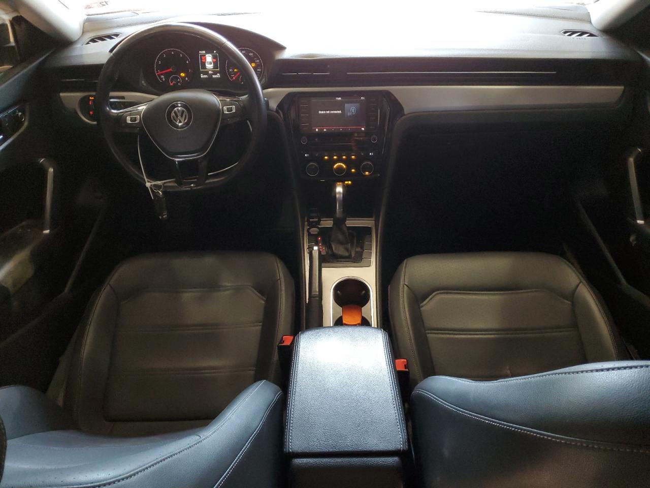2020 Volkswagen Passat - Image 8