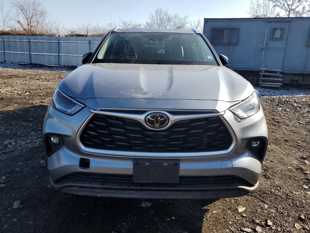 2022 Toyota Highlander - Image 5