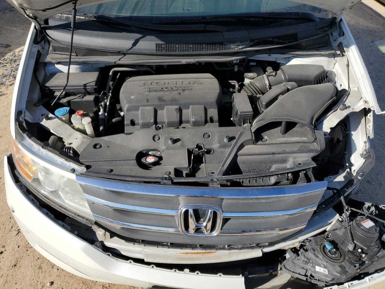 2012 Honda Odyssey - Image 12