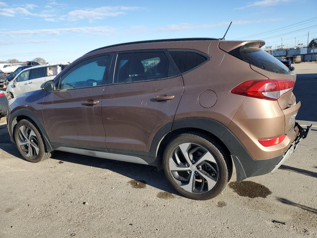 2017 Hyundai Tucson - Image 2