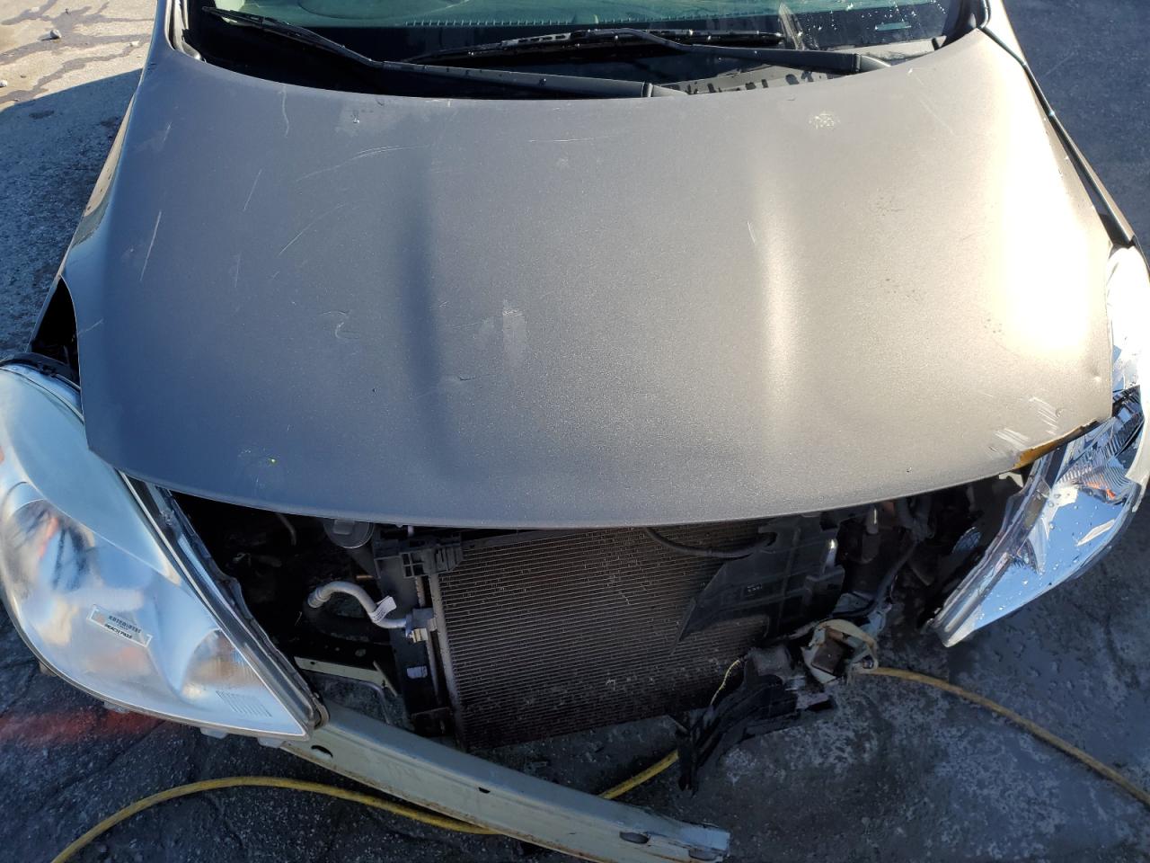 2013 Nissan Versa - Image 11