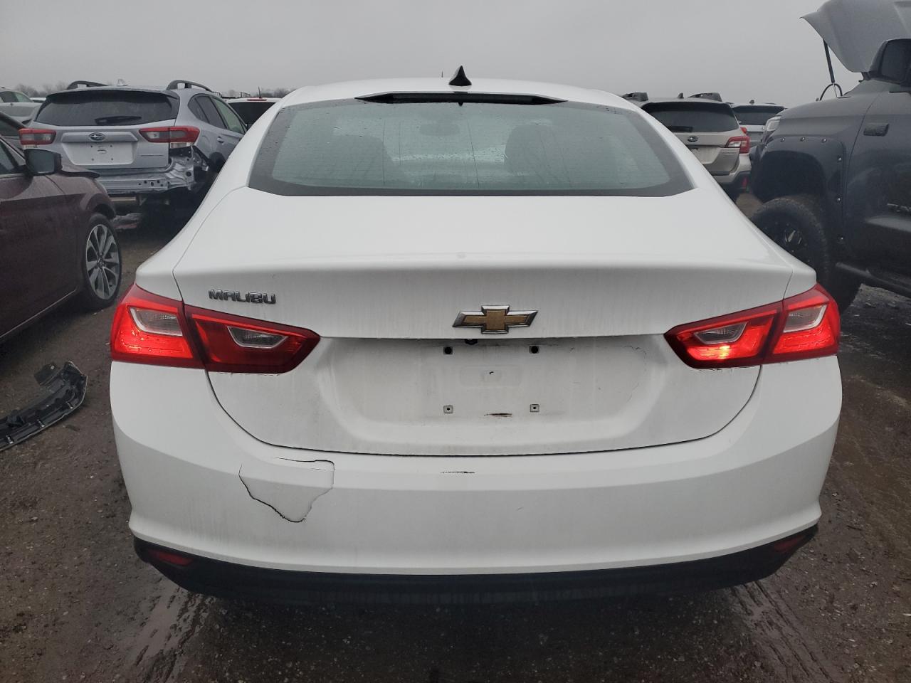 2017 Chevrolet Malibu - Image 6