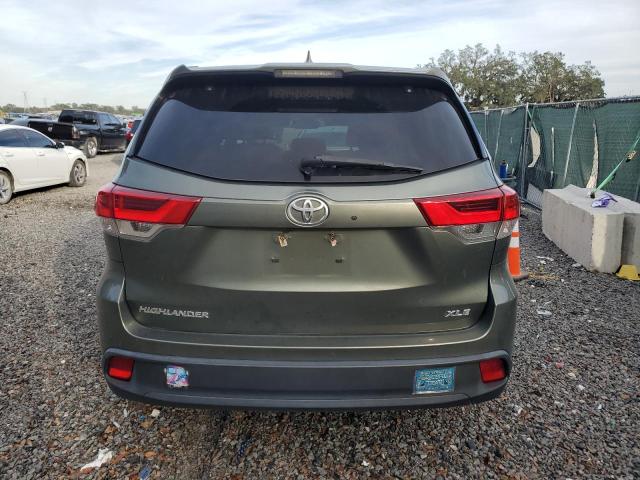  TOYOTA HIGHLANDER 2018 Zielony