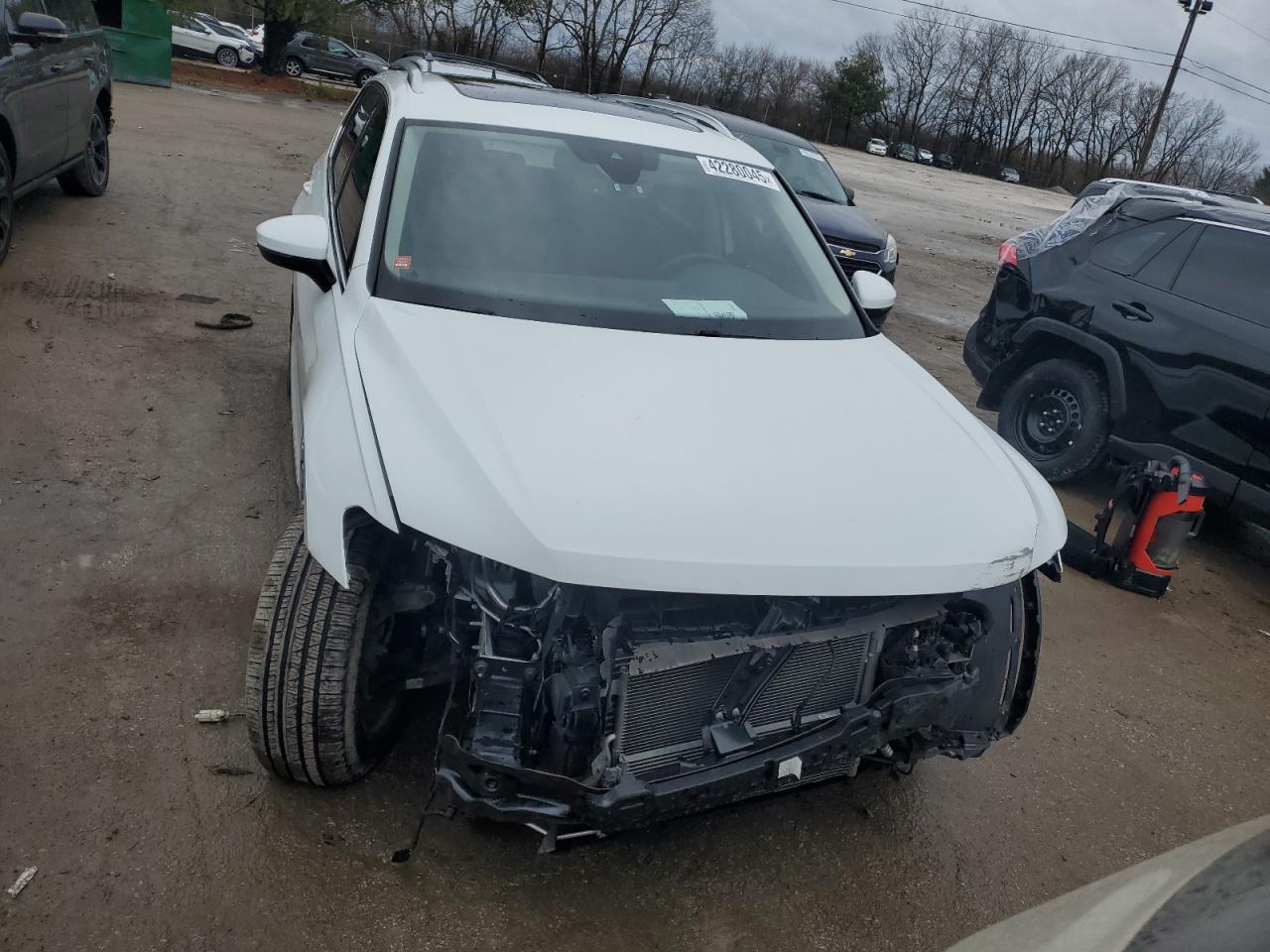 2020 Volkswagen Tiguan - Image 5