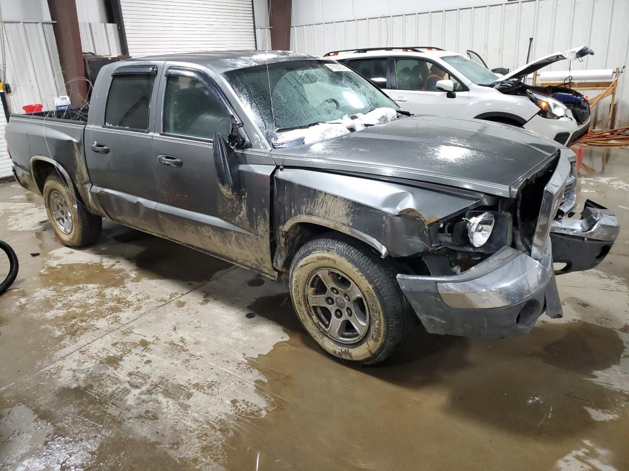2005 Dodge Dakota - Image 4
