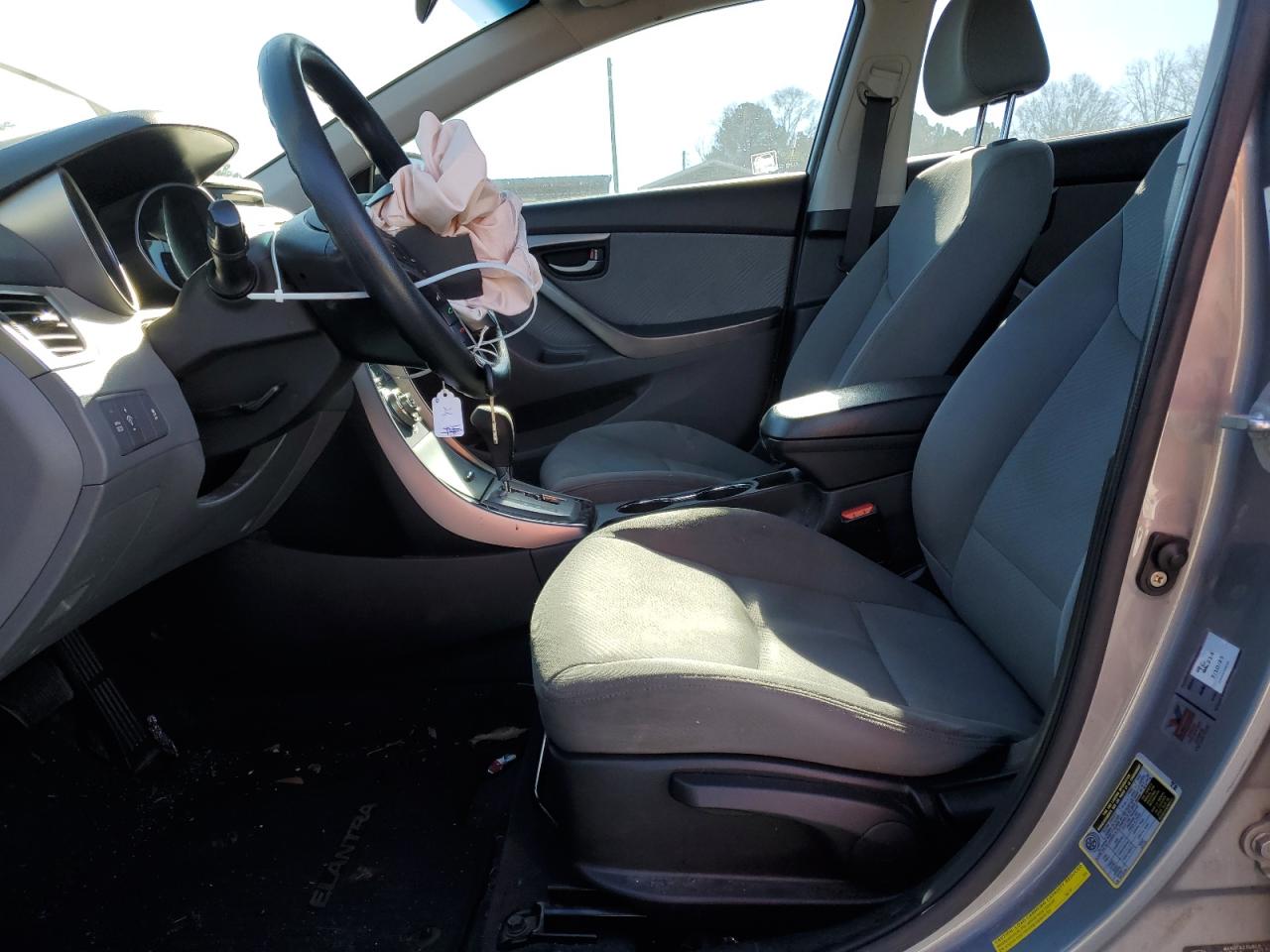 2013 Hyundai Elantra - Image 7