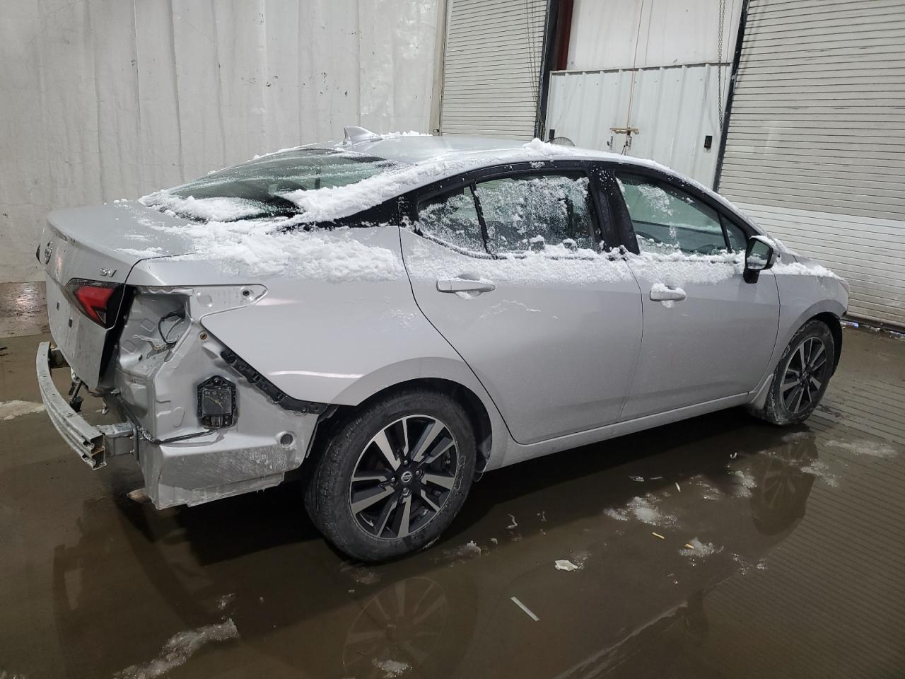 2021 Nissan Versa - Image 3