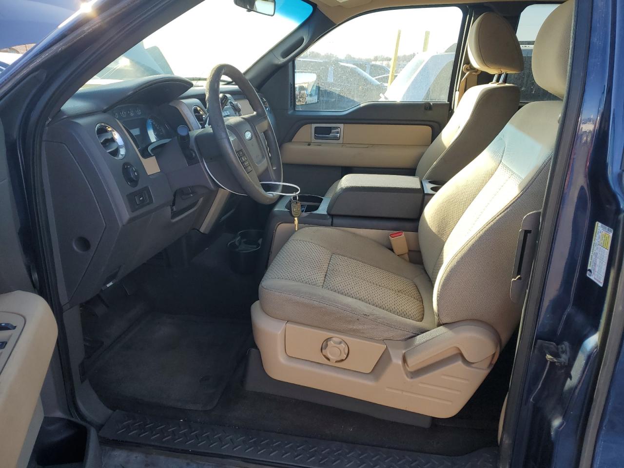 2011 Ford F-150 - Image 7
