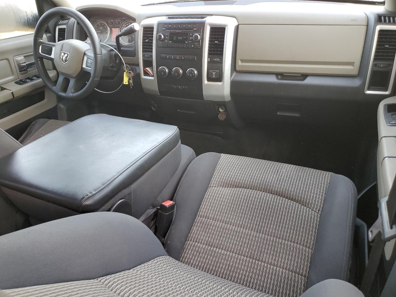 2010 Dodge RAM - Image 8