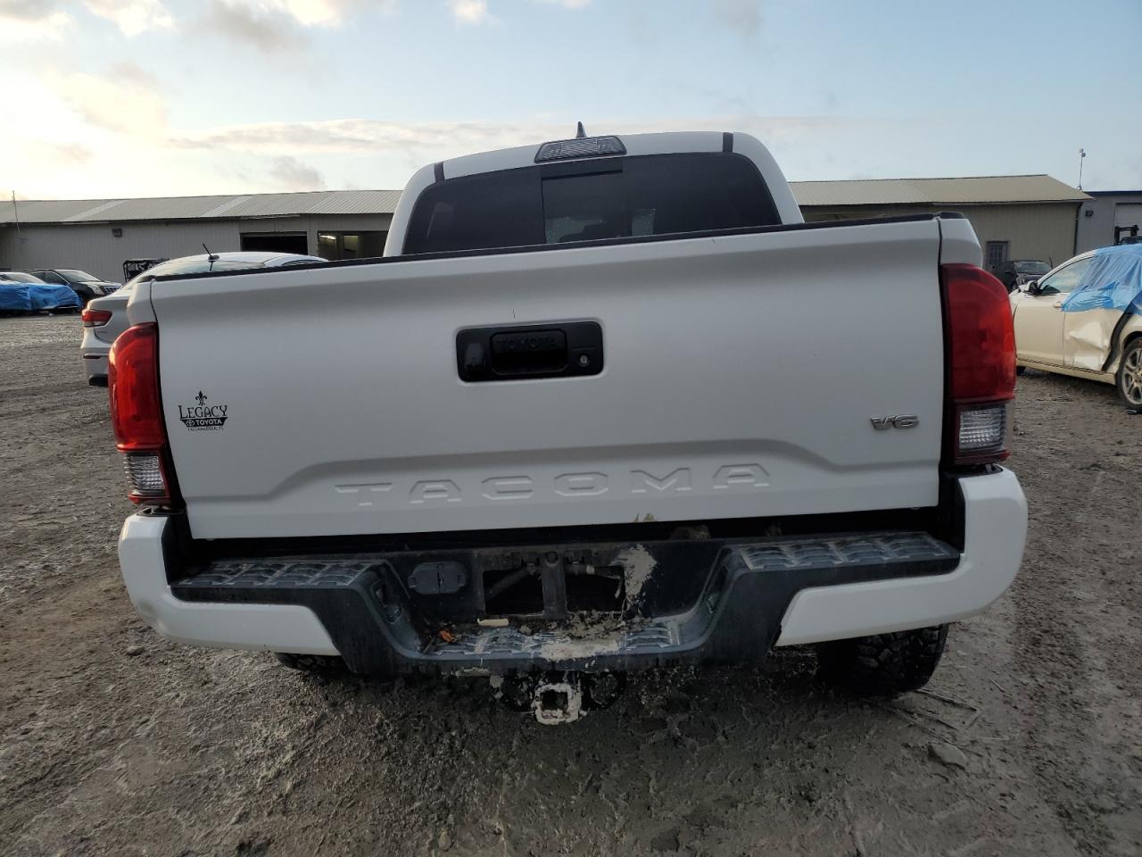 2019 Toyota Tacoma - Image 6