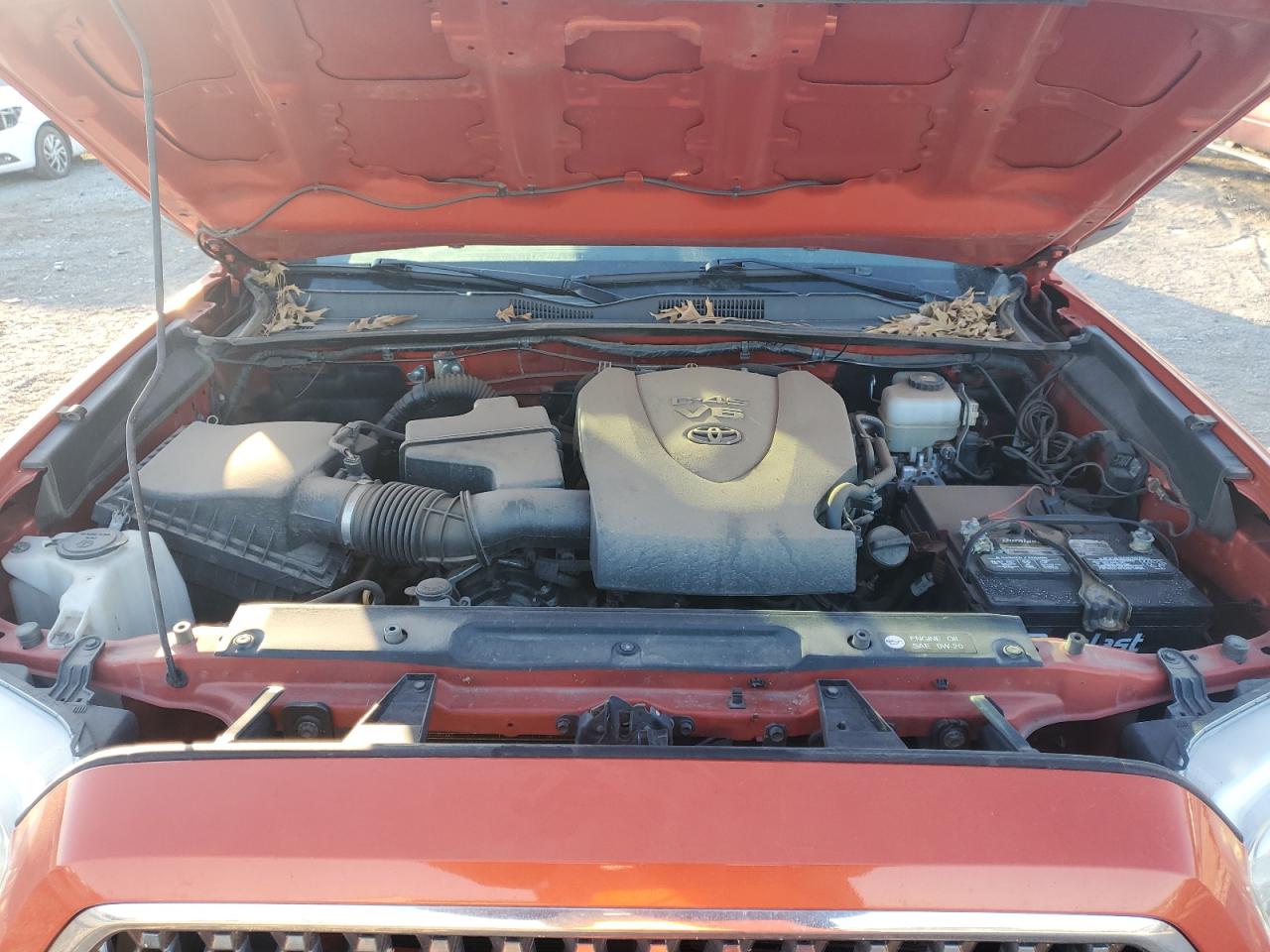 2018 Toyota Tacoma - Image 11