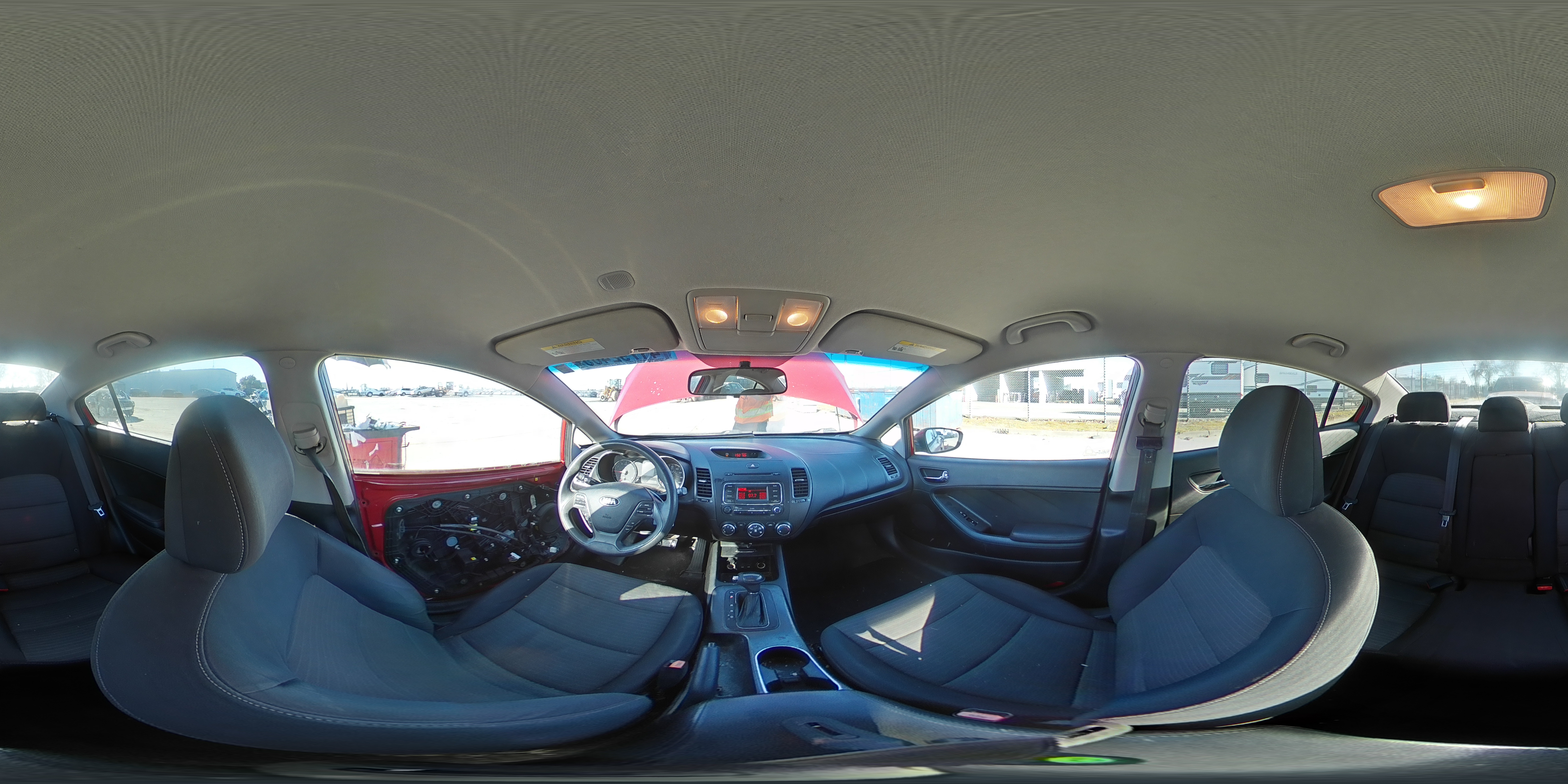 2014 Kia Forte - Image 13