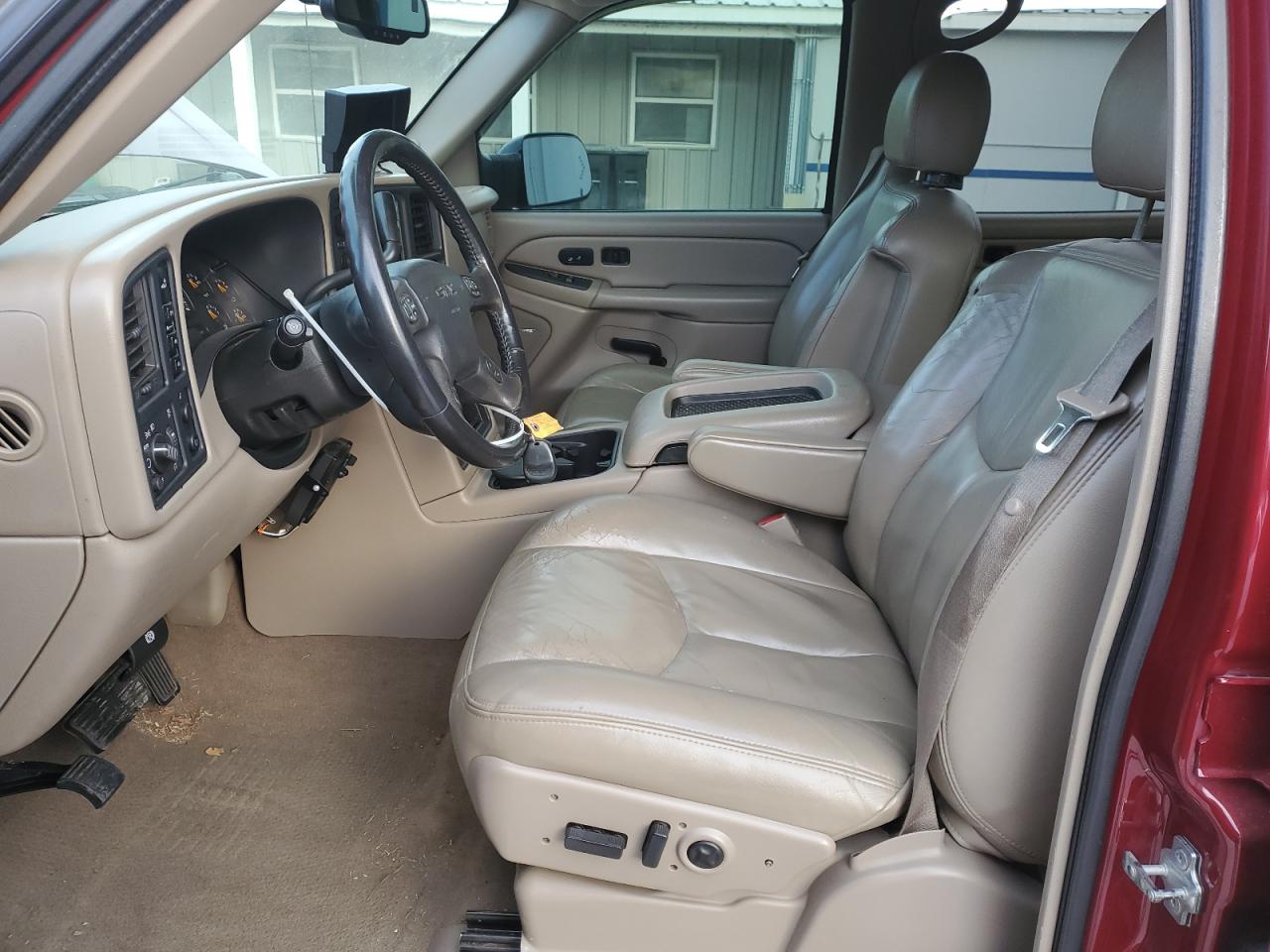 2005 GMC Sierra - Image 7