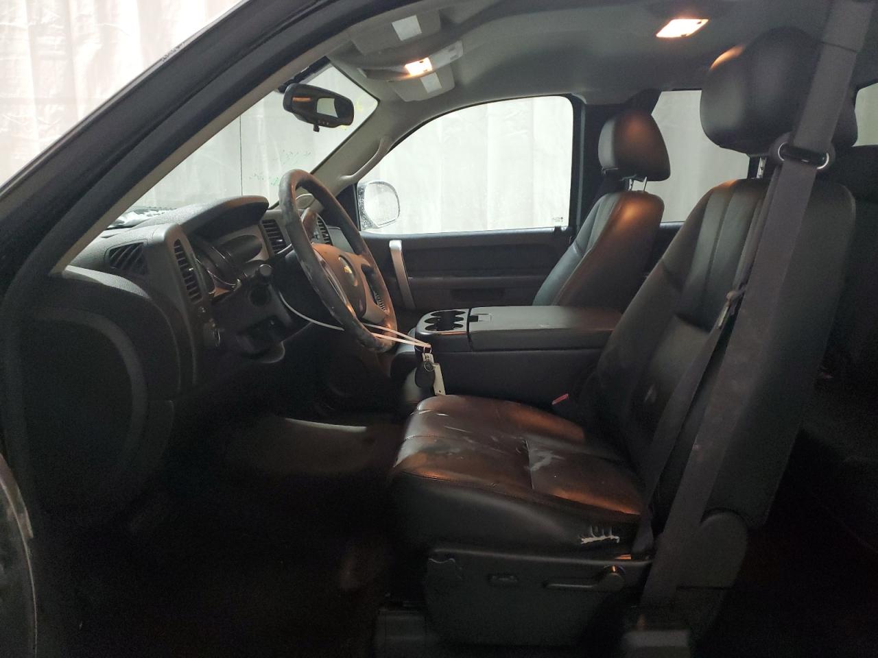 2013 Chevrolet Silverado - Image 7