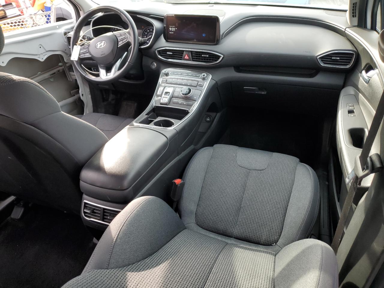 2023 Hyundai Santa Fe - Image 8