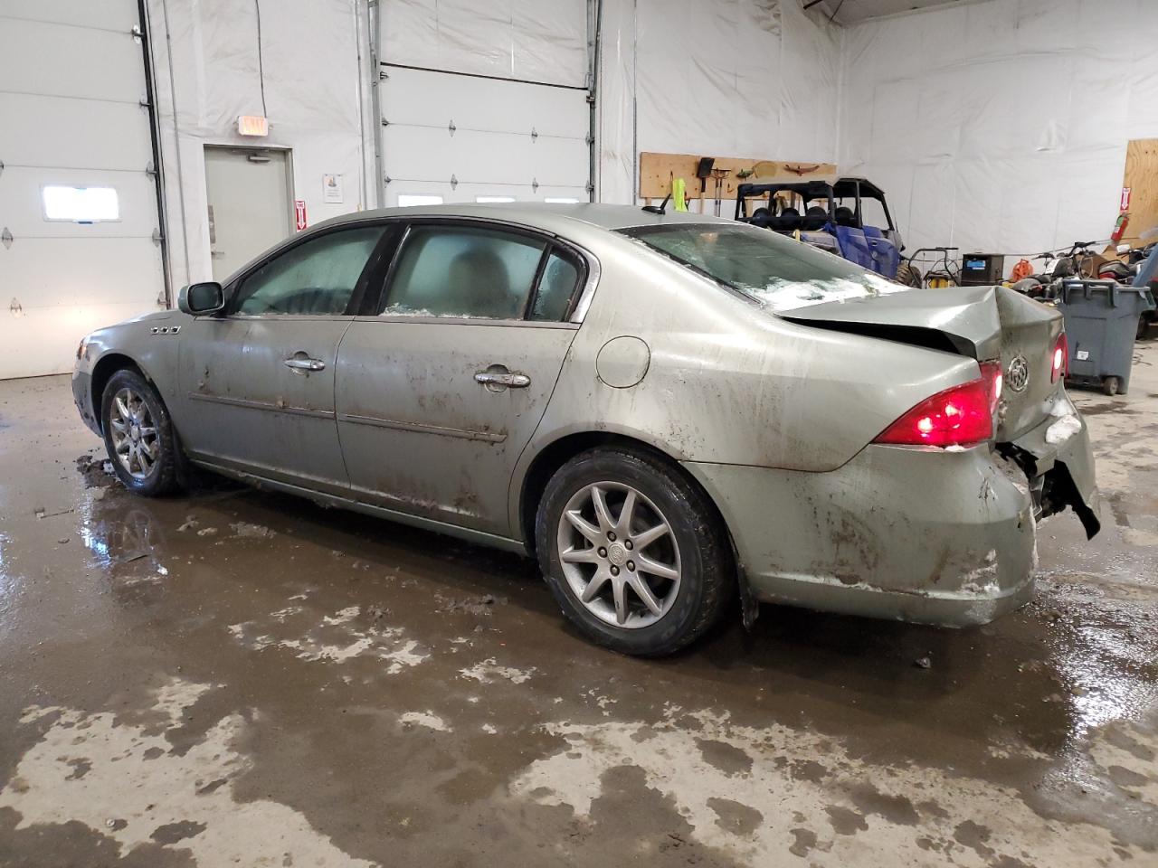 2007 Buick Lucerne - Image 2