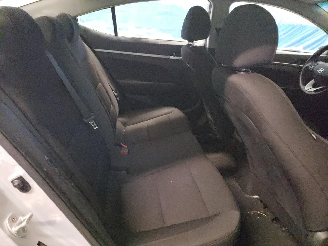 2020 Hyundai Elantra - Image 10