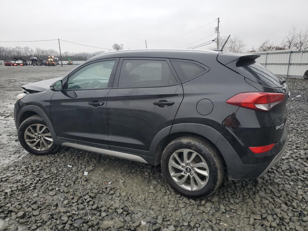 2017 Hyundai Tucson - Image 2