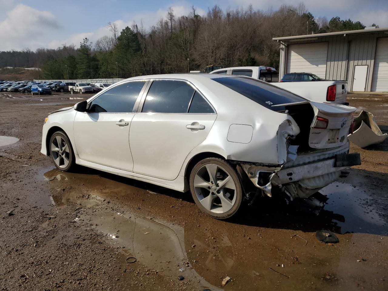 2014 Toyota Camry - Image 2