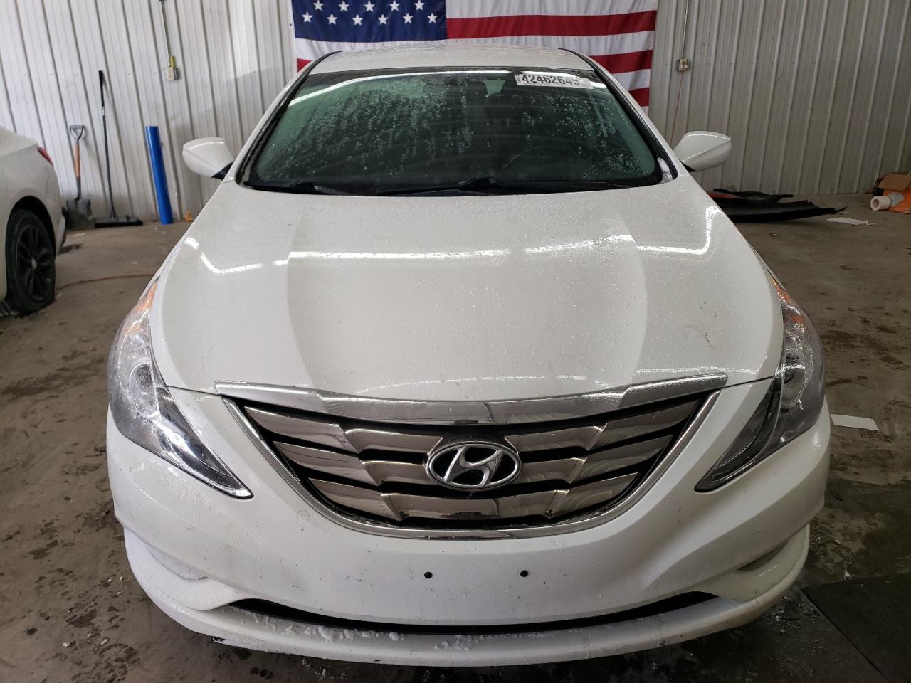 2013 Hyundai Sonata - Image 5