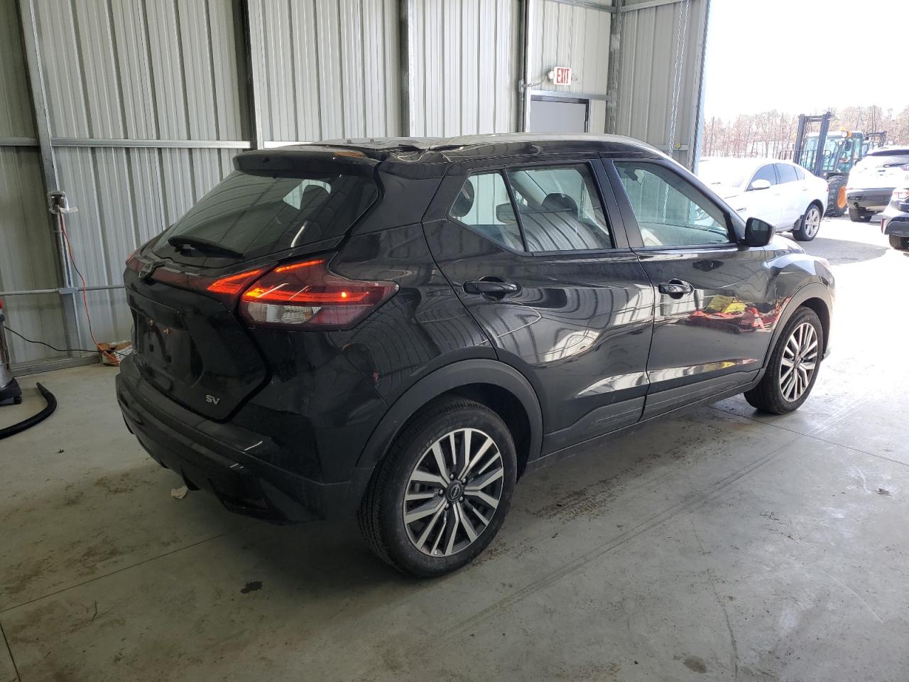 2024 Nissan Kicks - Image 3