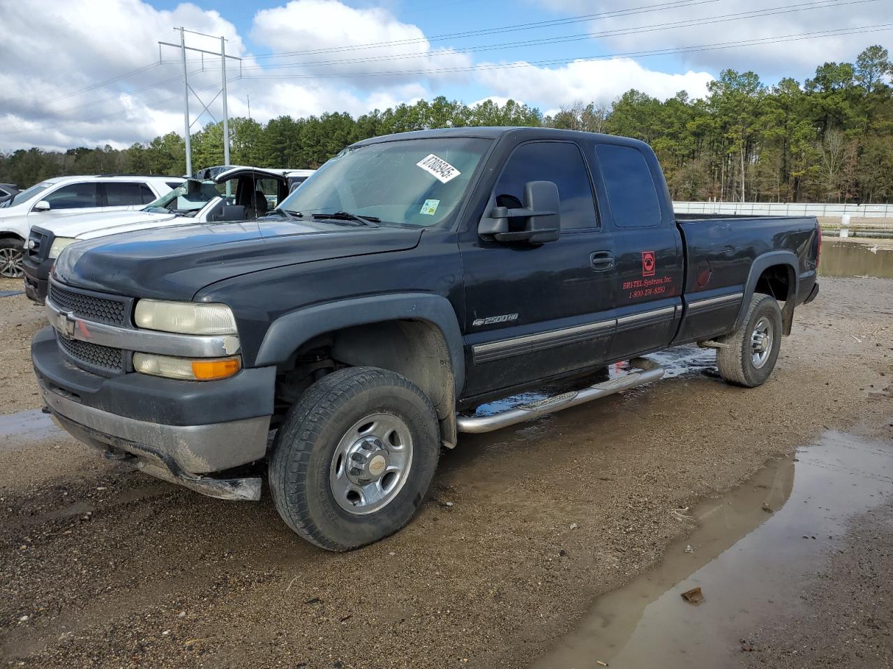 2001 Chevrolet Silverado - Image 1