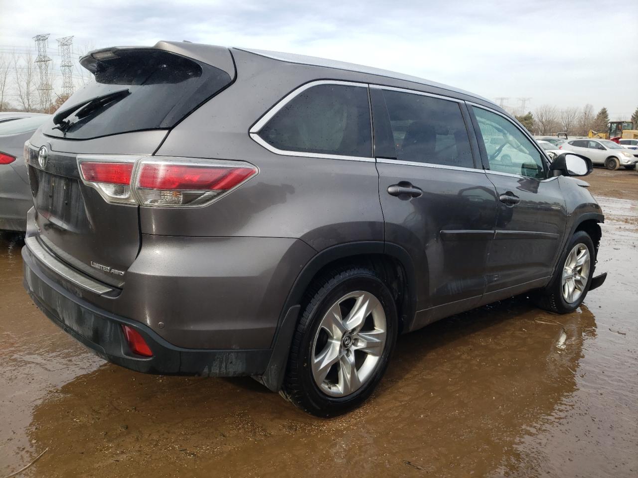 2016 Toyota Highlander - Image 3