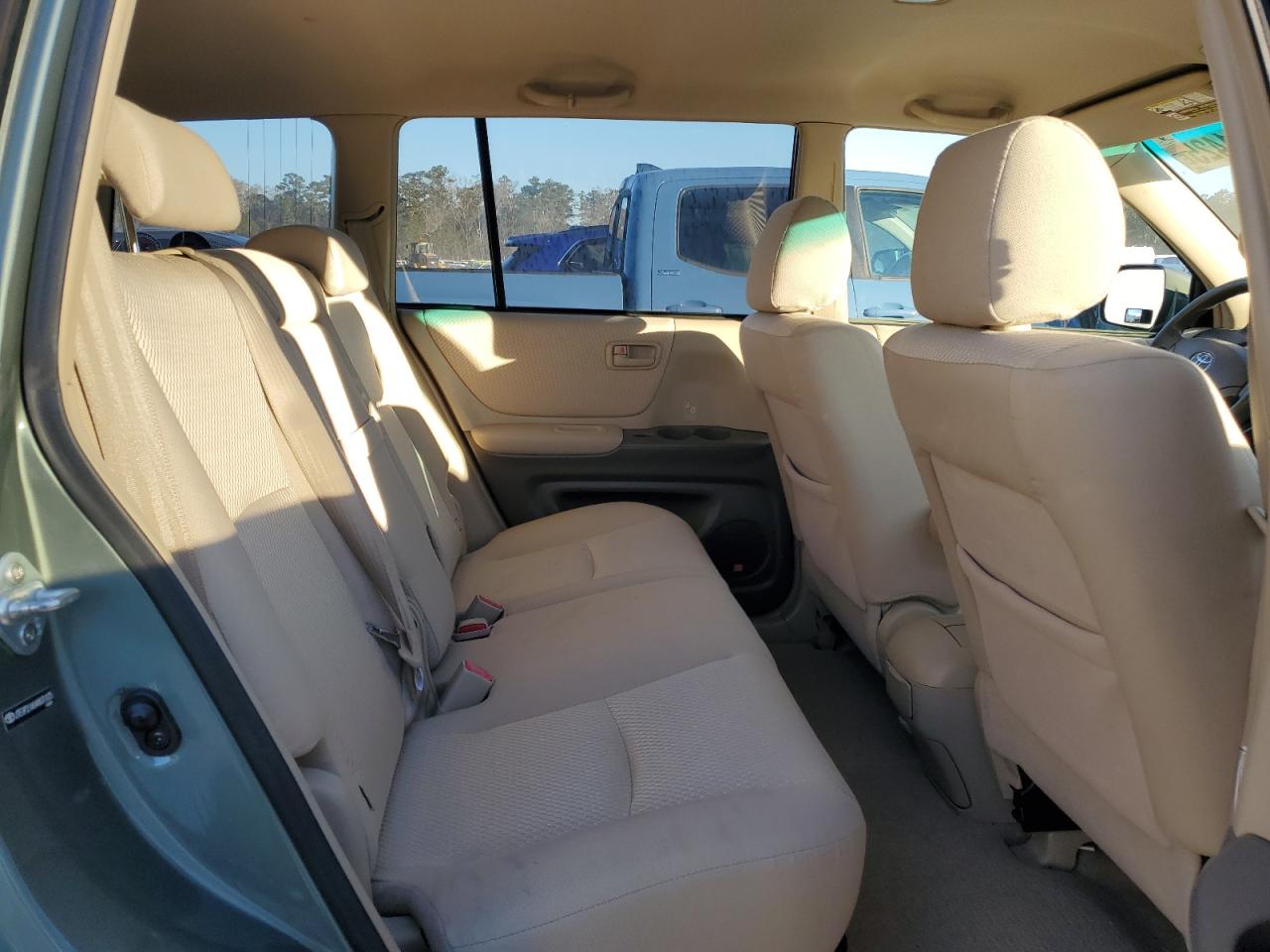 2004 Toyota Highlander - Image 11