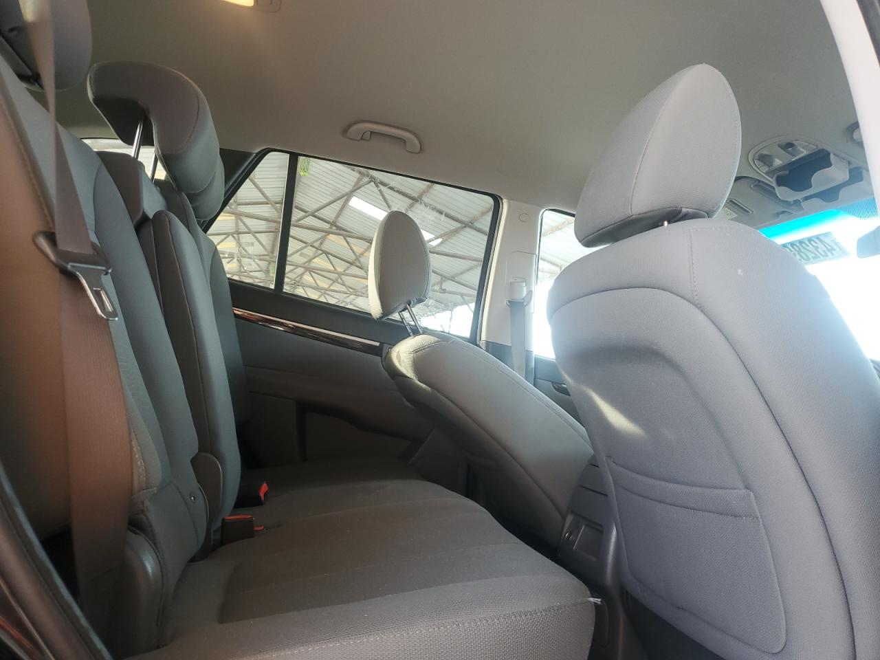 2011 Hyundai Santa Fe - Image 11