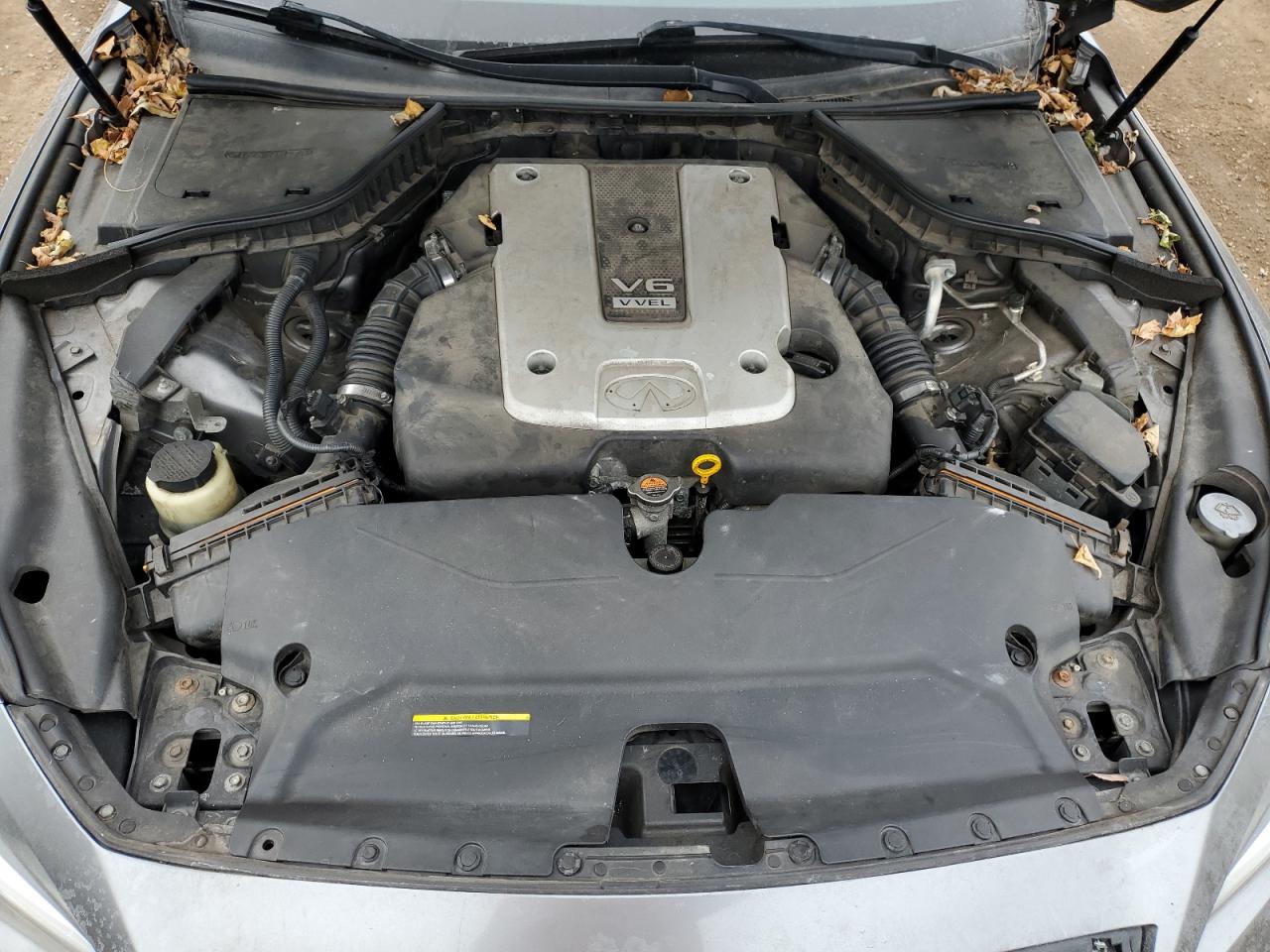 2015 Infiniti Q50 - Image 11