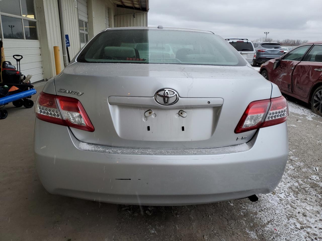 2010 Toyota Camry - Image 6