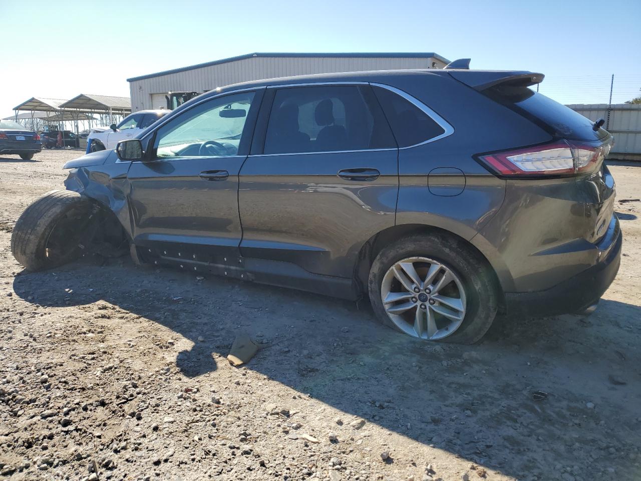 2016 Ford Edge - Image 2