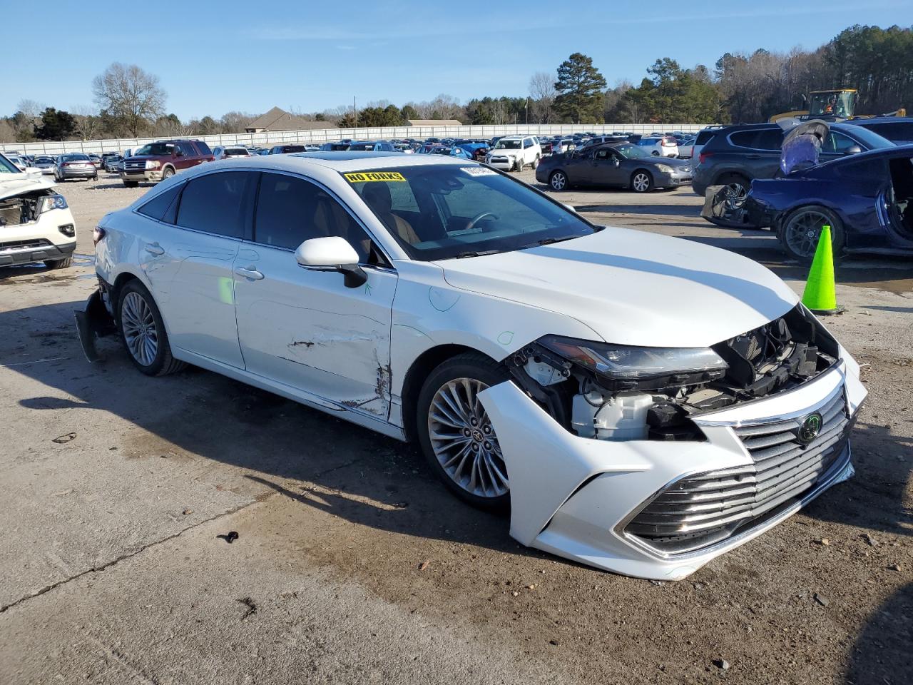 2021 Toyota Avalon - Image 4