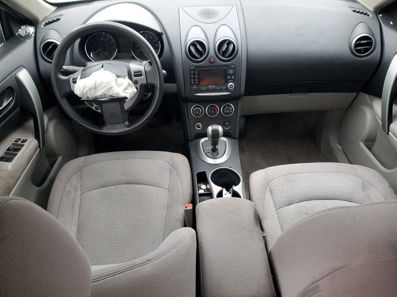 2011 Nissan Rogue - Image 8