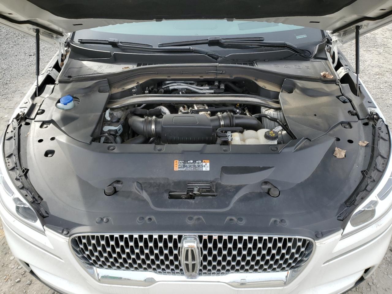 2020 Lincoln Aviator - Image 12