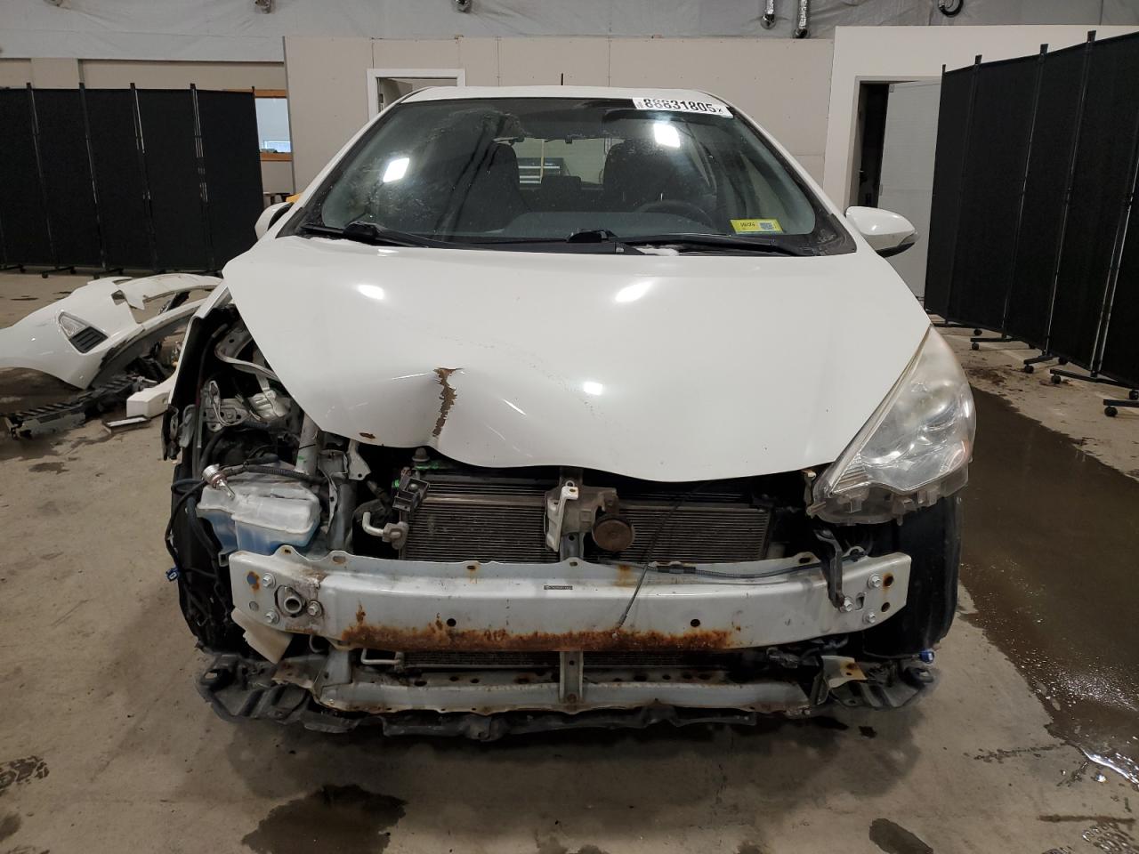 2012 Toyota Prius - Image 5