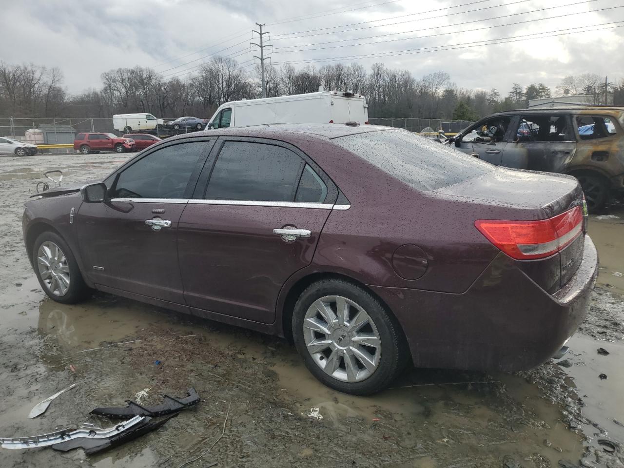 2011 Lincoln MKZ - Image 2