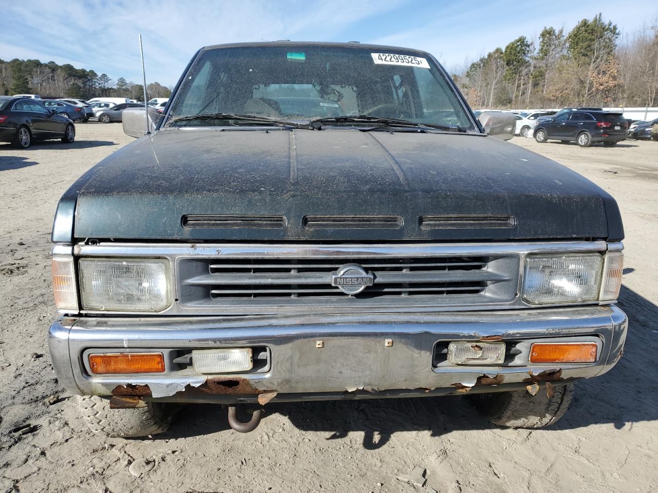 1993 Nissan Pathfinder - Image 5