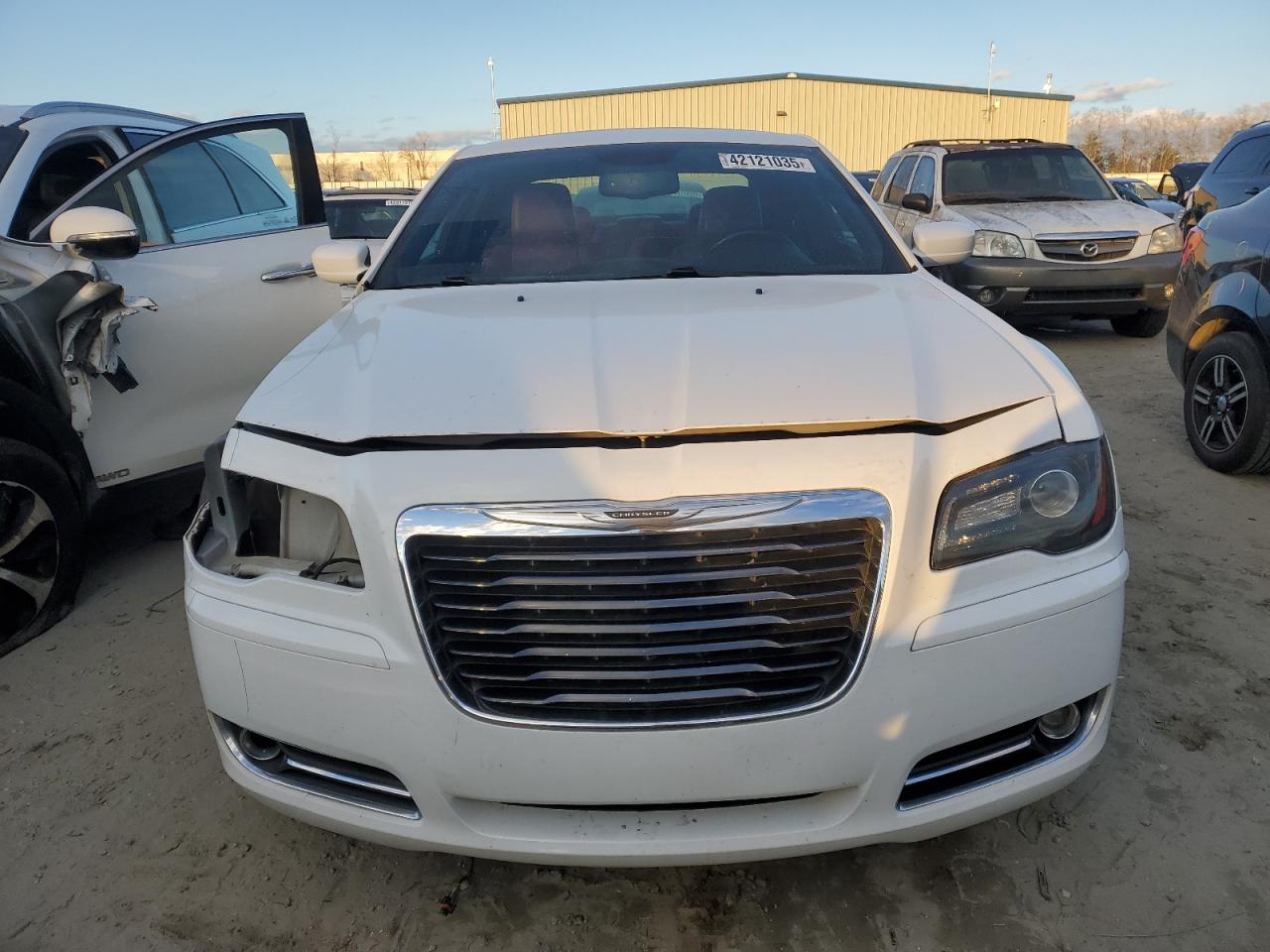 2013 Chrysler 300 - Image 5