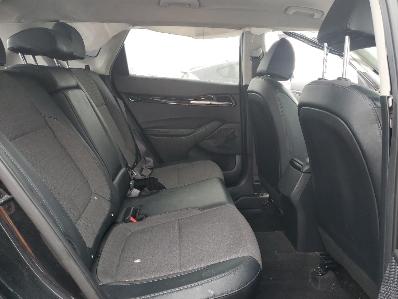 2021 Kia Seltos - Image 11