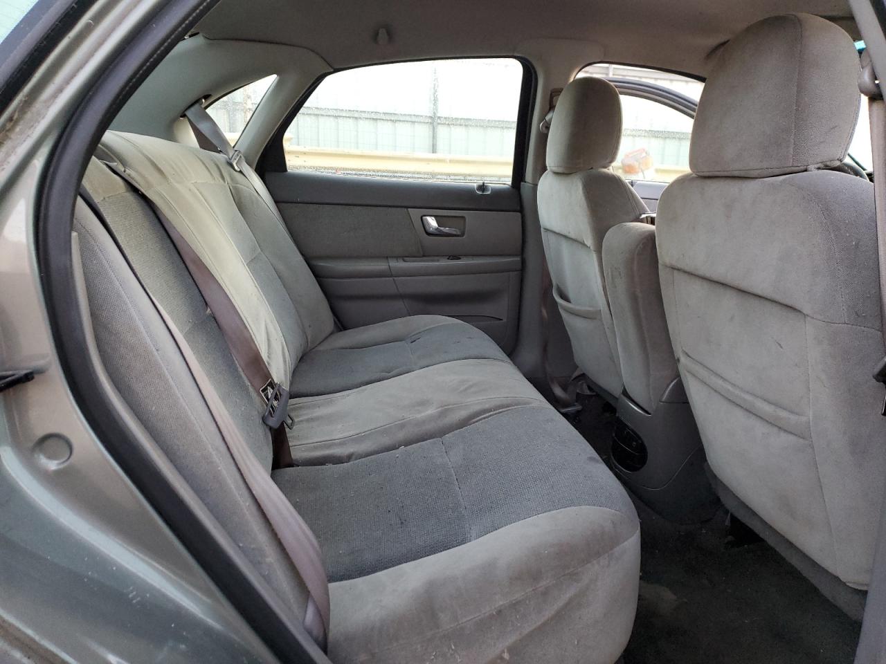 2001 Ford Taurus Se VIN: 1FAFP53281G268423 Lot: 82690074