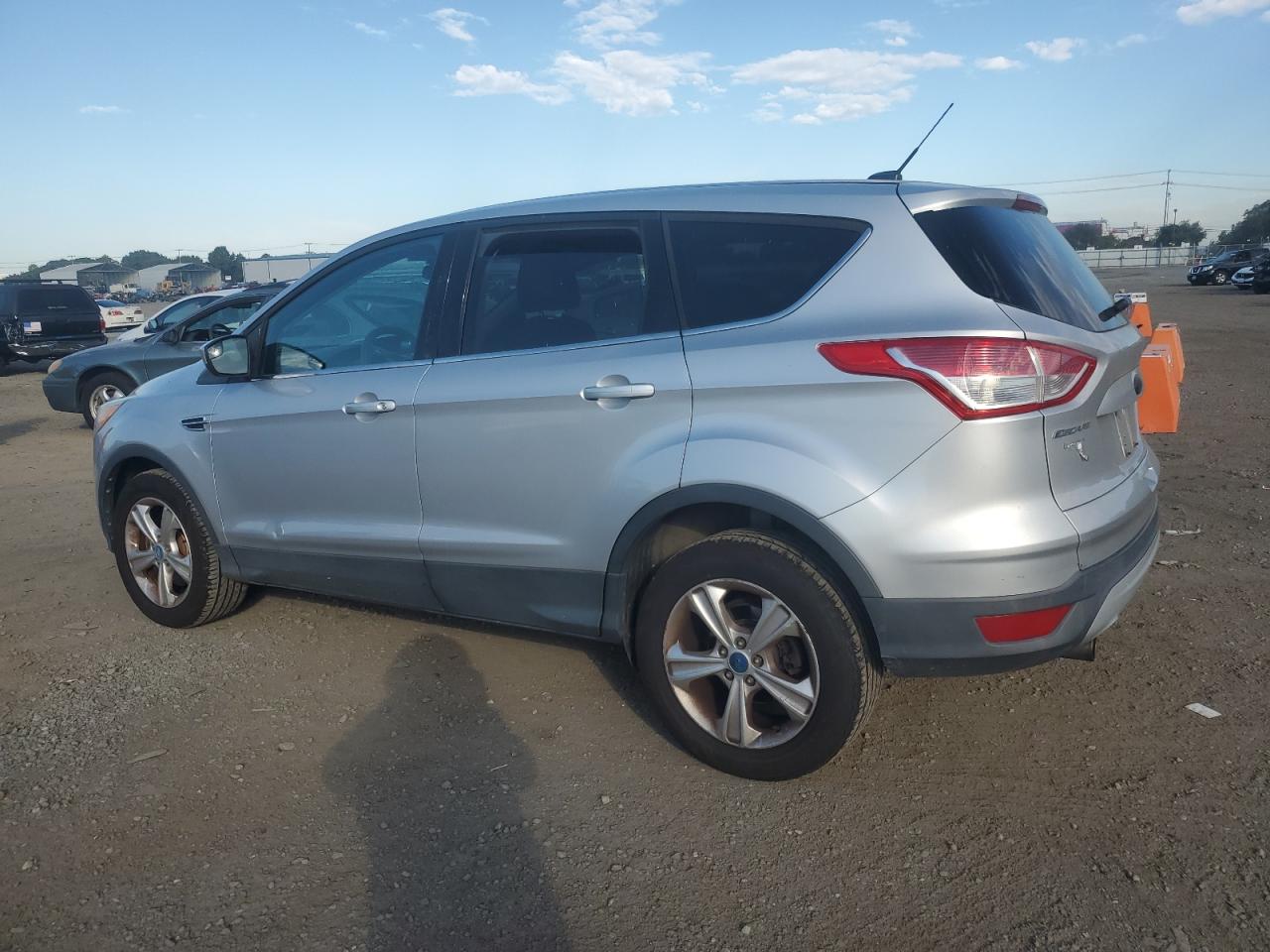 VIN 1FMCU9GX2DUB44040 2013 FORD ESCAPE no.2