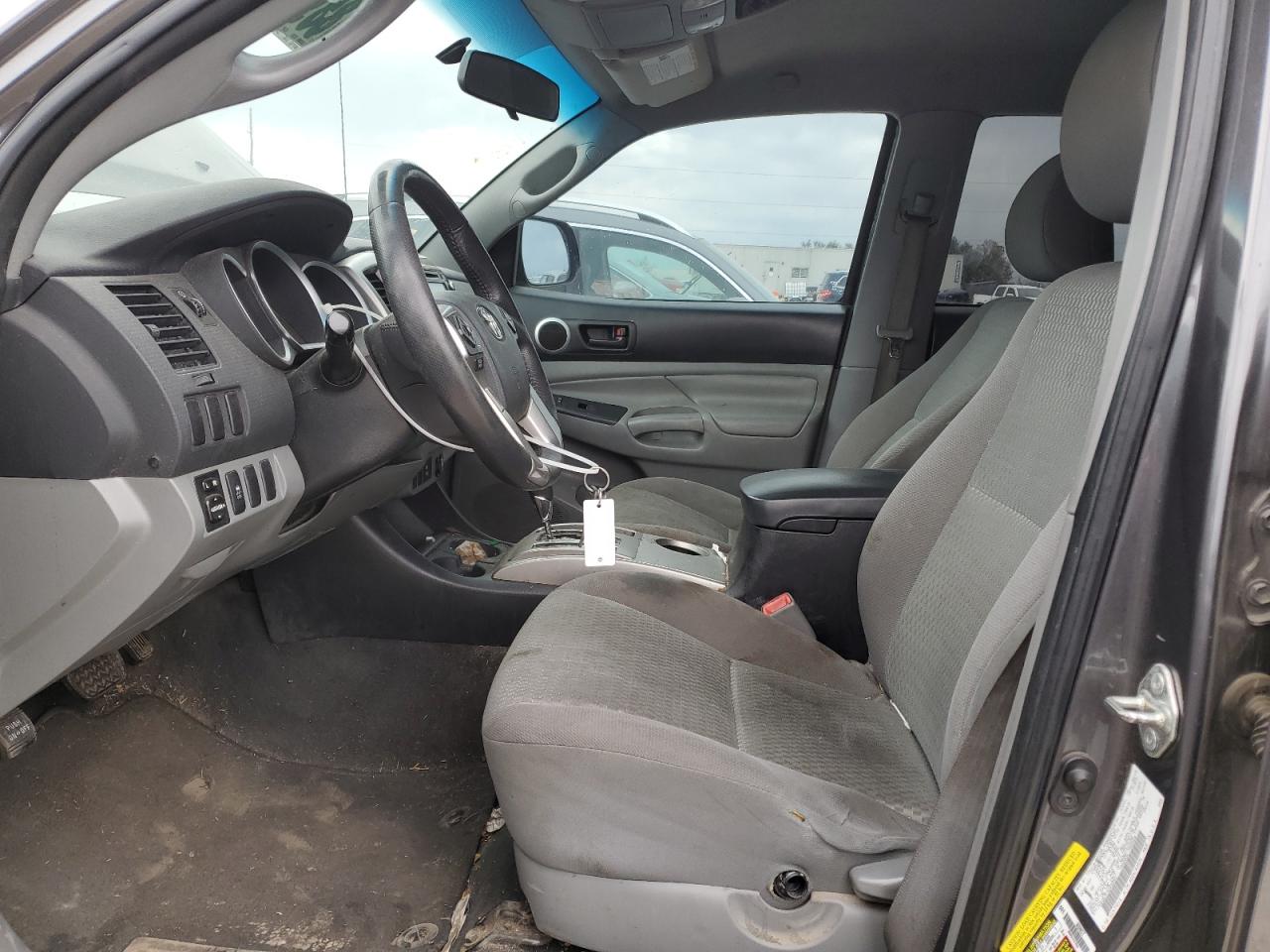 2015 Toyota Tacoma - Image 7