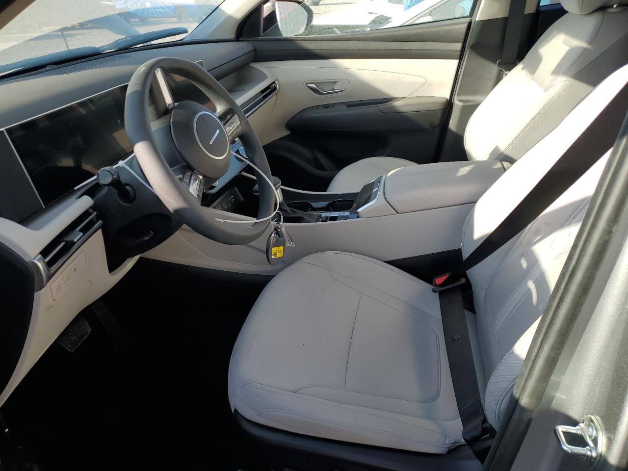 2025 Hyundai Tucson - Image 7