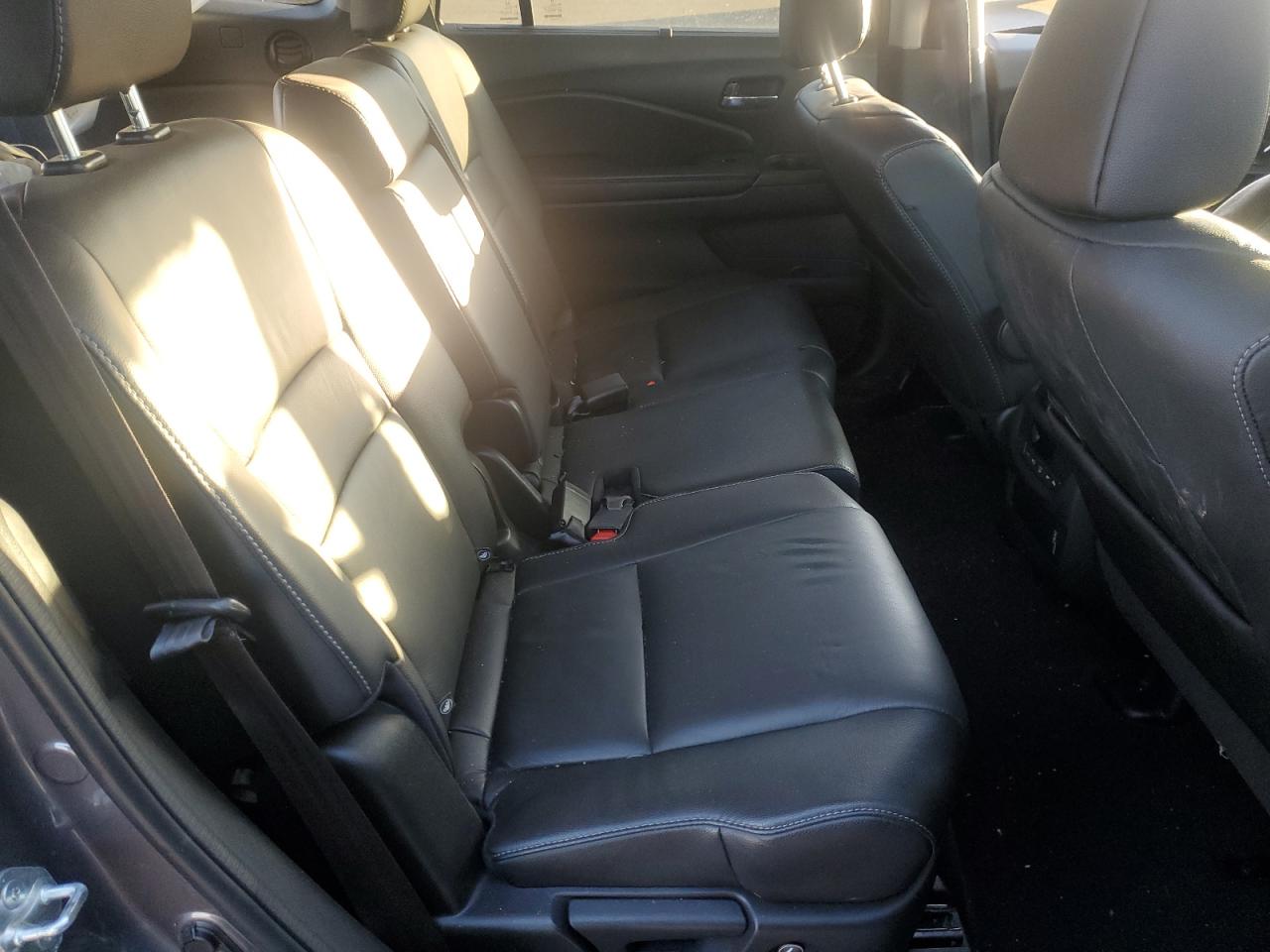 2022 Honda Pilot - Image 11