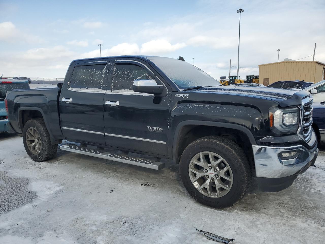 2018 GMC Sierra - Image 4