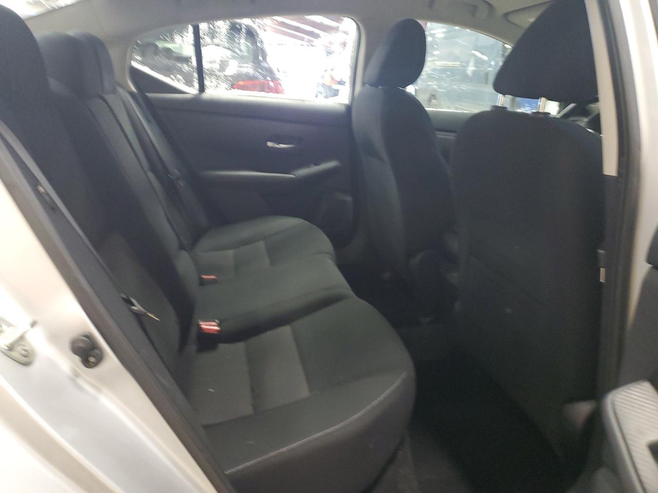 2022 Nissan Sentra - Image 10