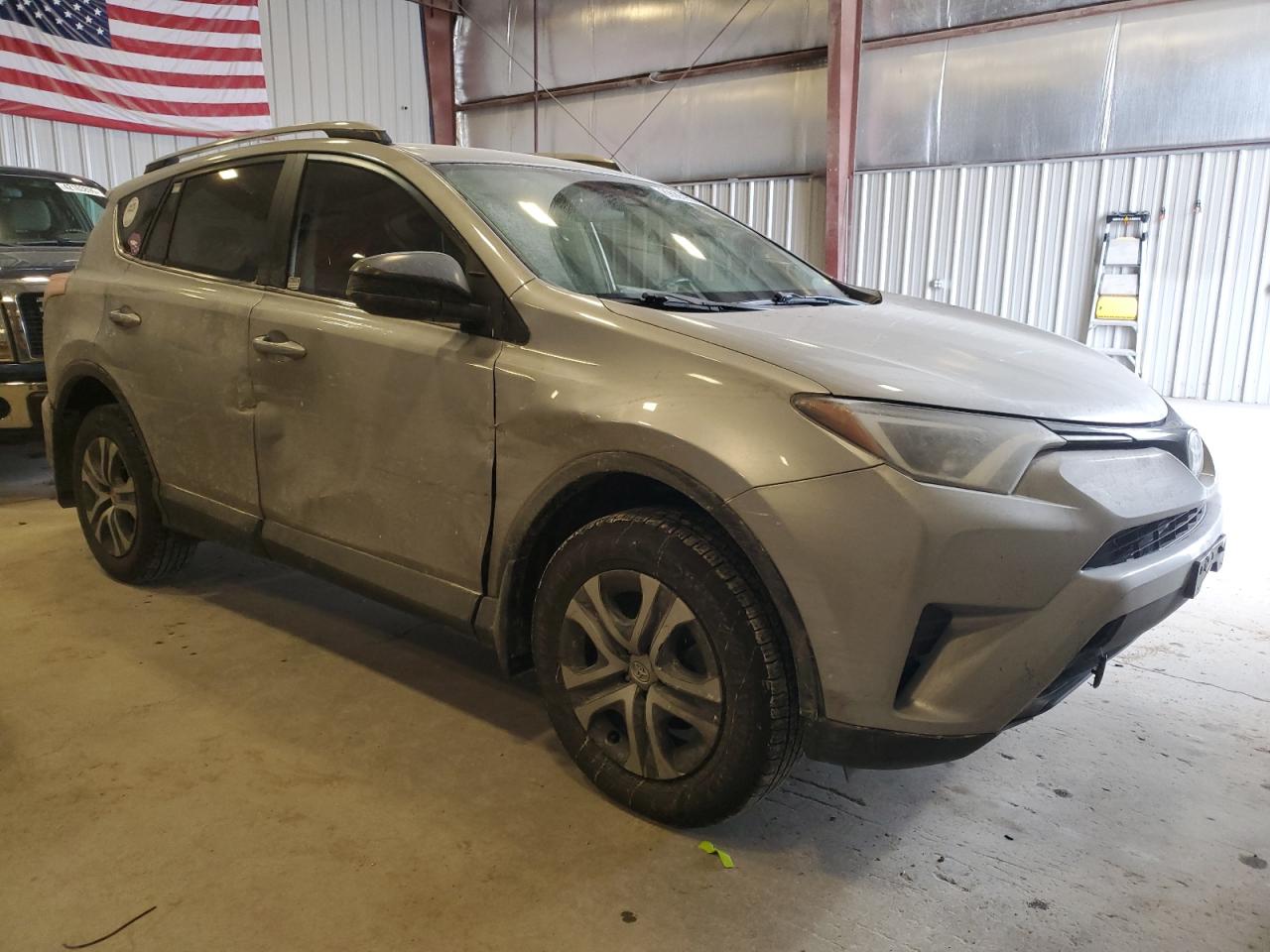 2017 Toyota RAV 4 - Image 4