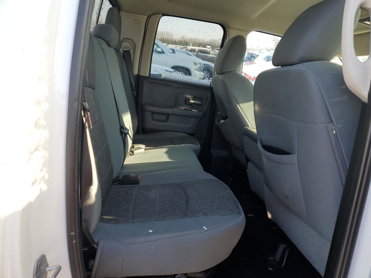 2014 RAM 1500 - Image 10