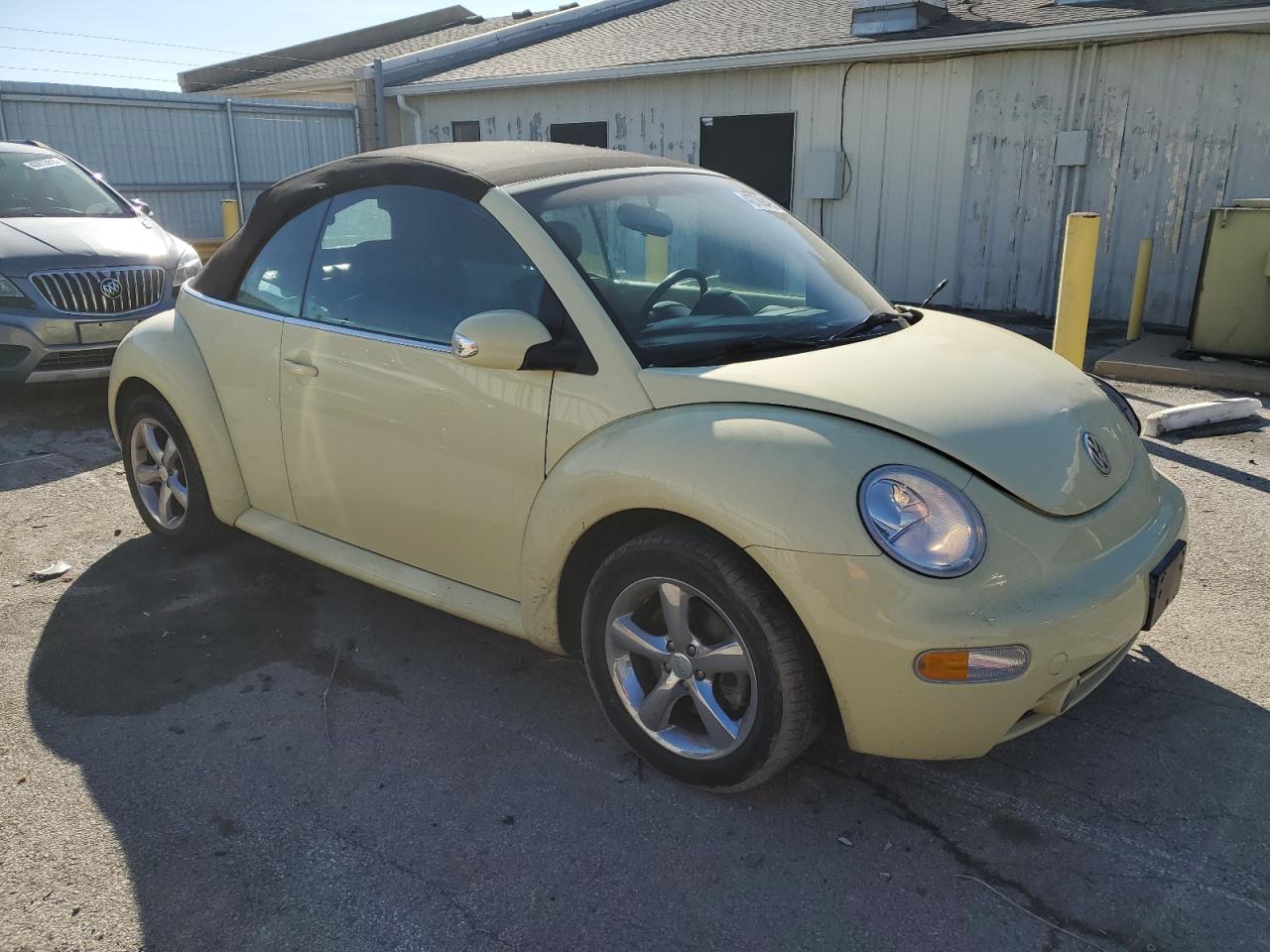 2003 Volkswagen Beetle - Image 4